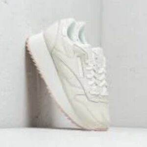 Reebok Classic Cream Sneakers 6.5